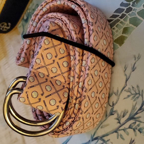 Assorted Vineyard Vine and 1 Coach Mens belts - Picture 5 of 5